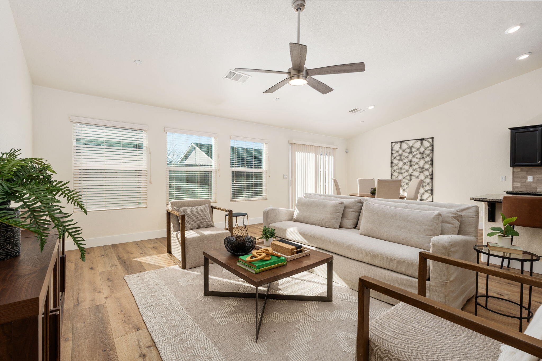 3283 Ferro Ct, Tulare, CA 93274