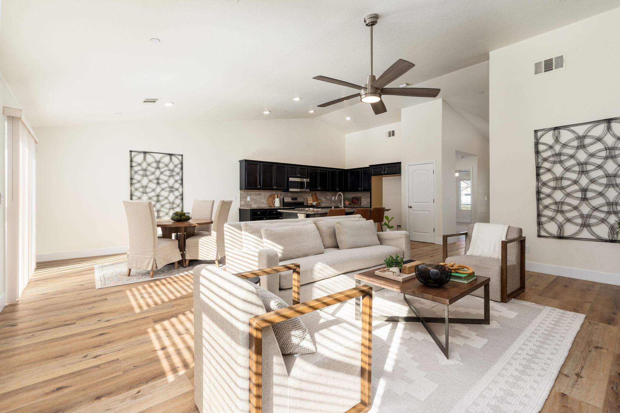 3283 Ferro Ct, Tulare, CA 93274