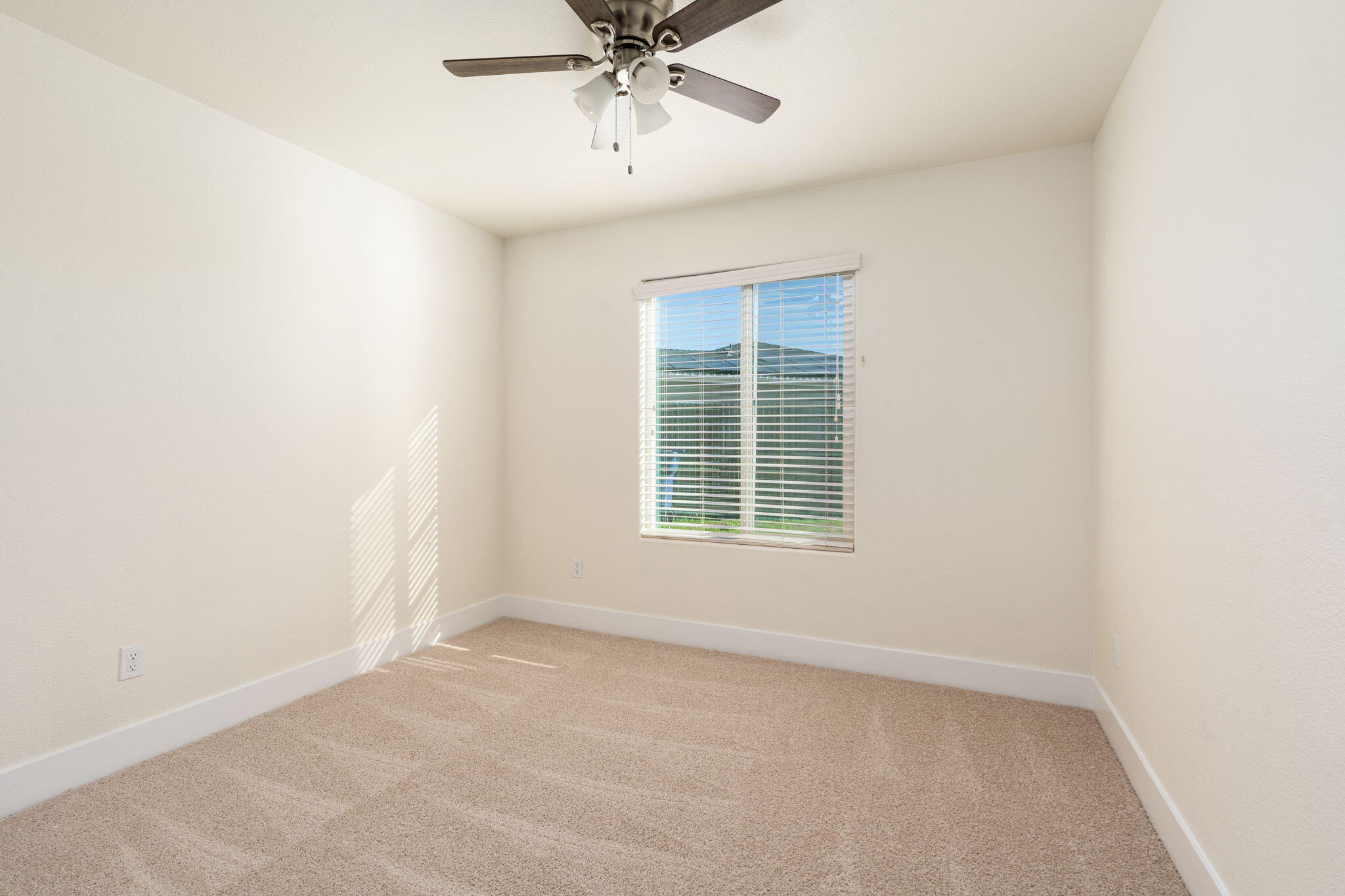 3283 Ferro Ct, Tulare, CA 93274