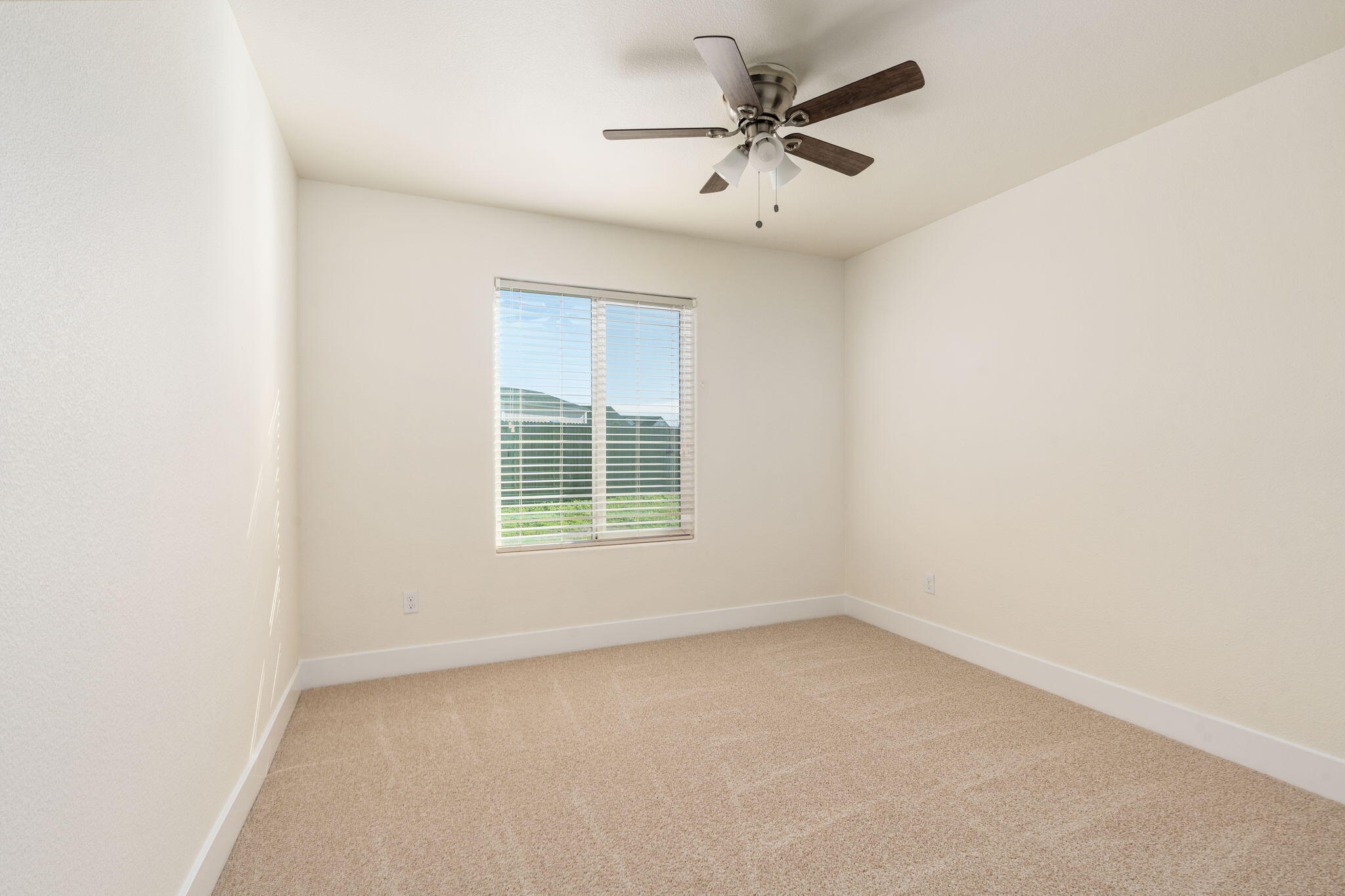 3283 Ferro Ct, Tulare, CA 93274