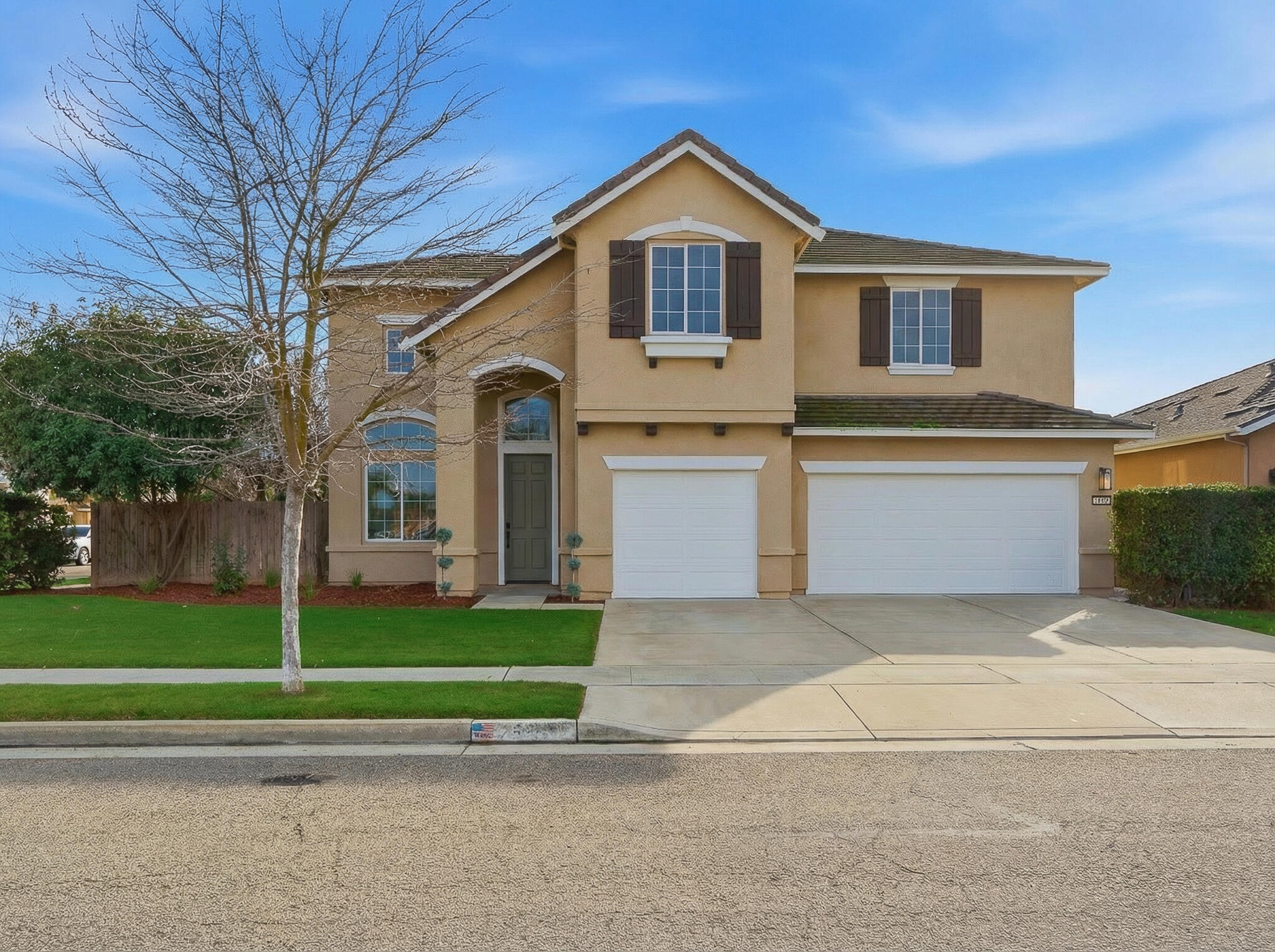 2693 Muirfield Ave, Tulare, CA 93274