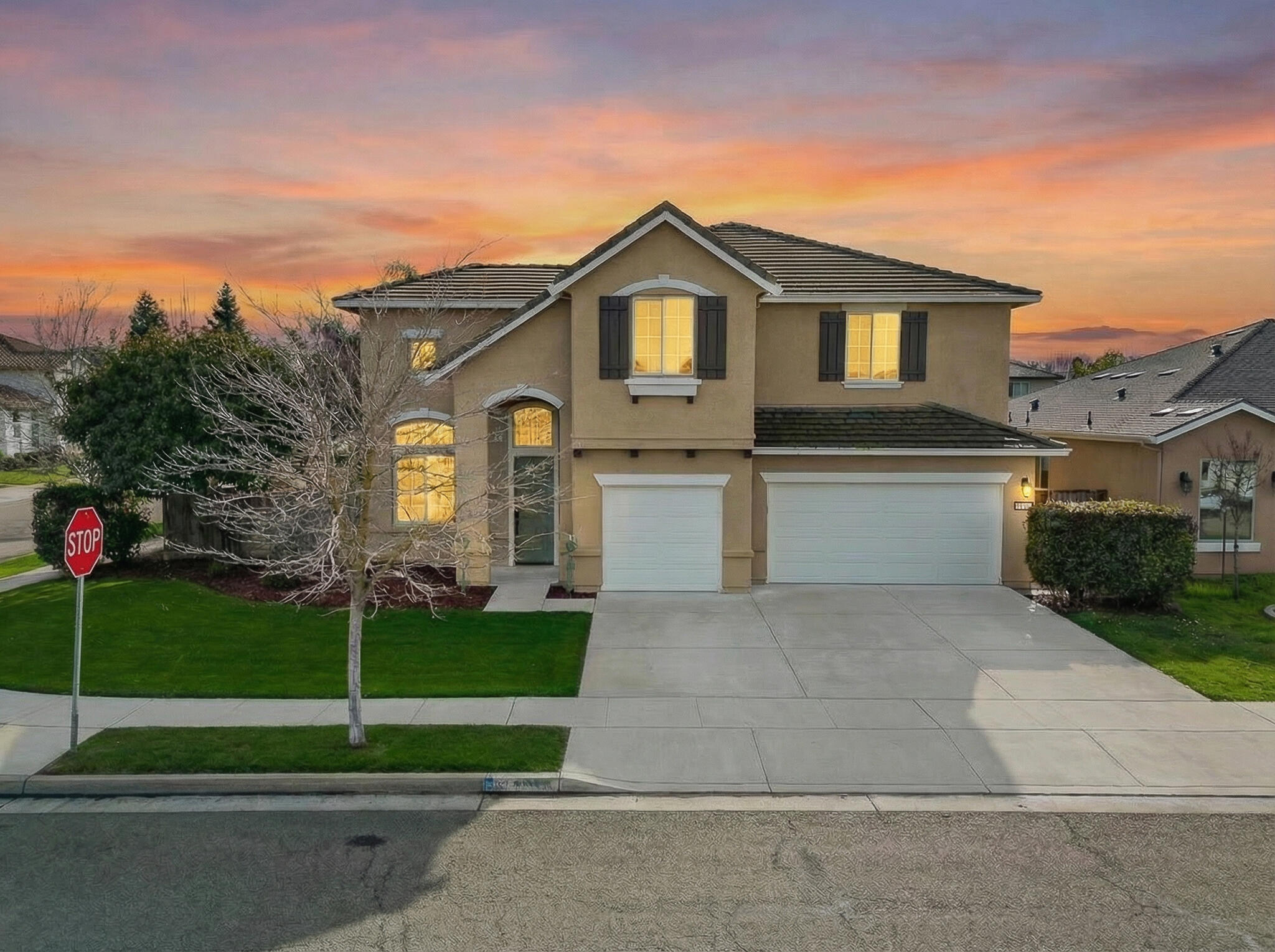 2693 Muirfield Ave, Tulare, CA 93274