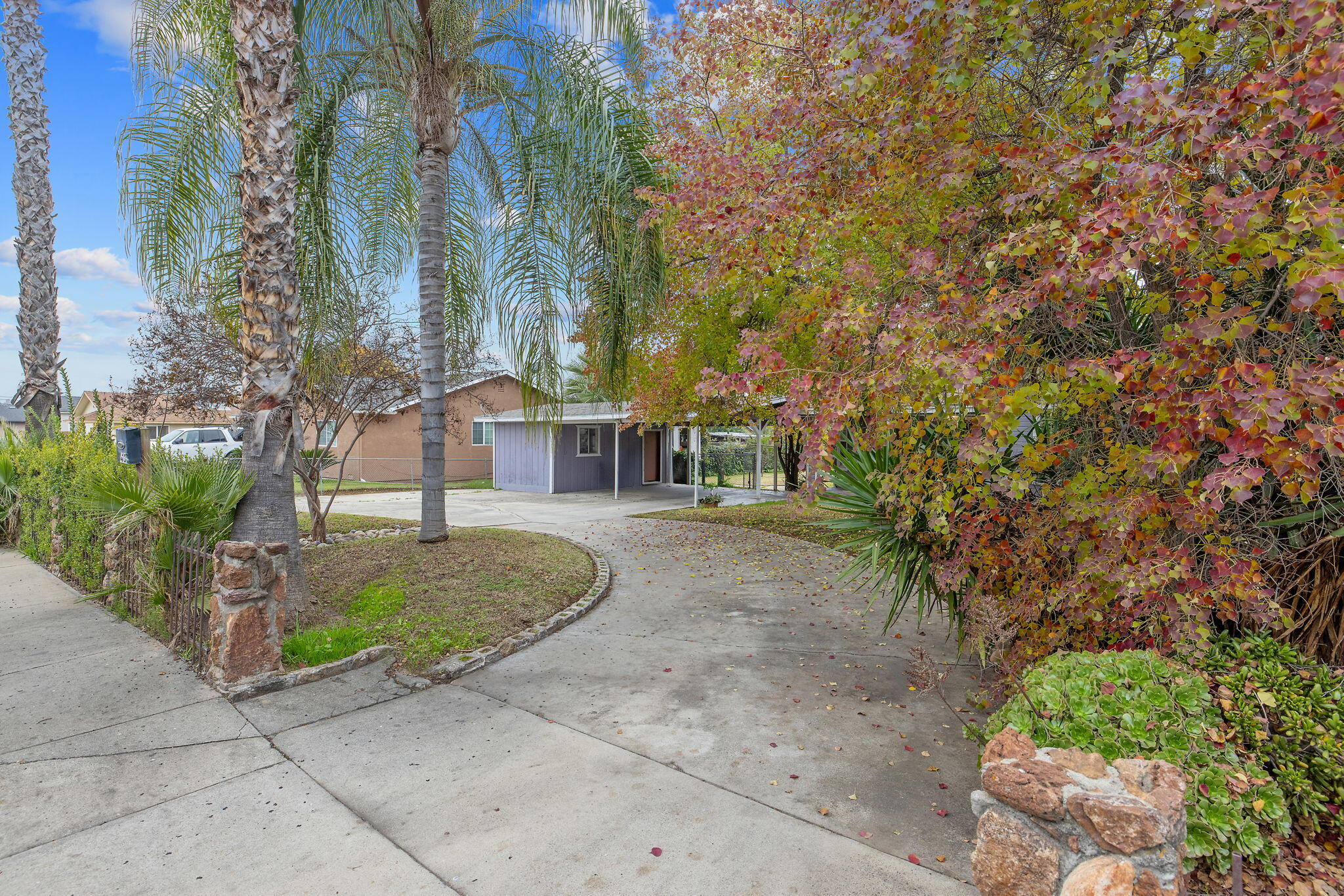 349 N Lemona St, Woodlake, CA 93286