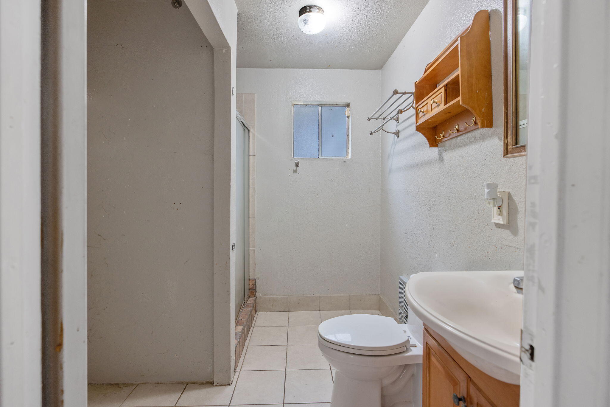 349 N Lemona St, Woodlake, CA 93286