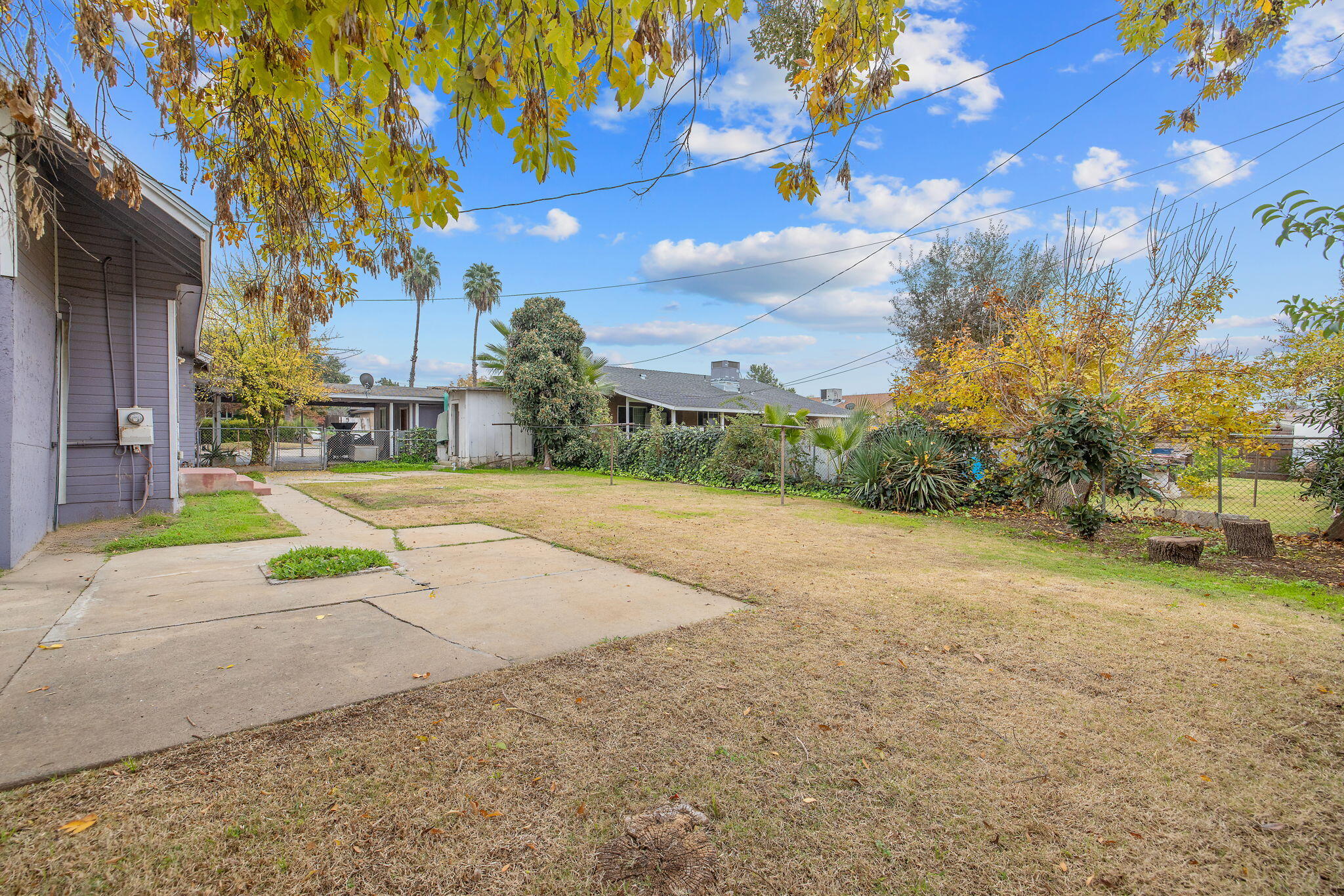 349 N Lemona St, Woodlake, CA 93286