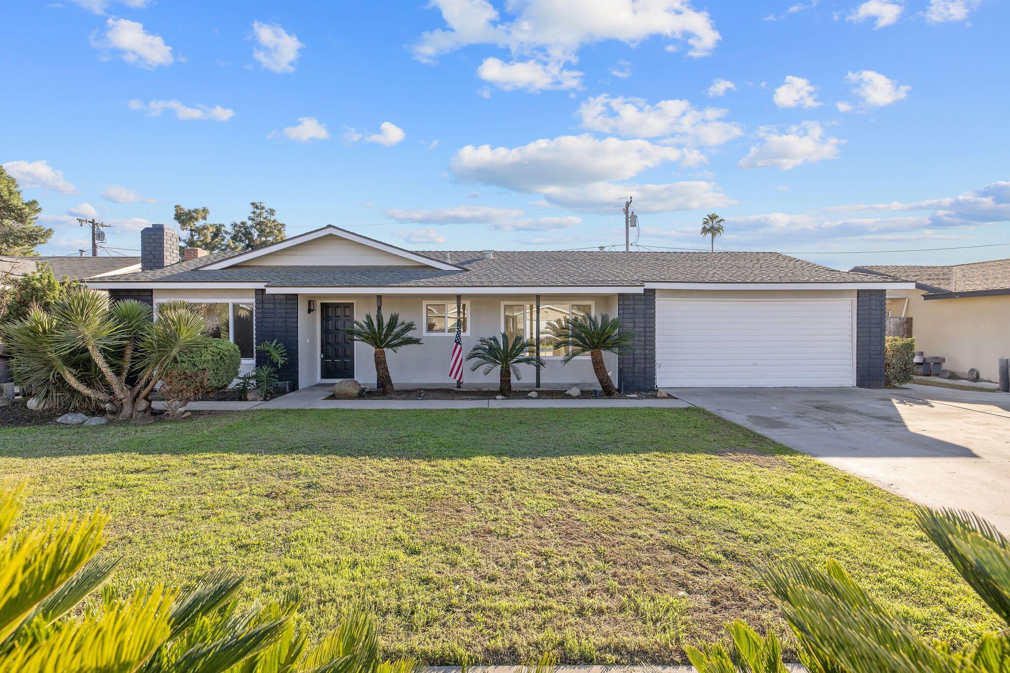 1747 E Sonora Ave, Tulare, CA 93274