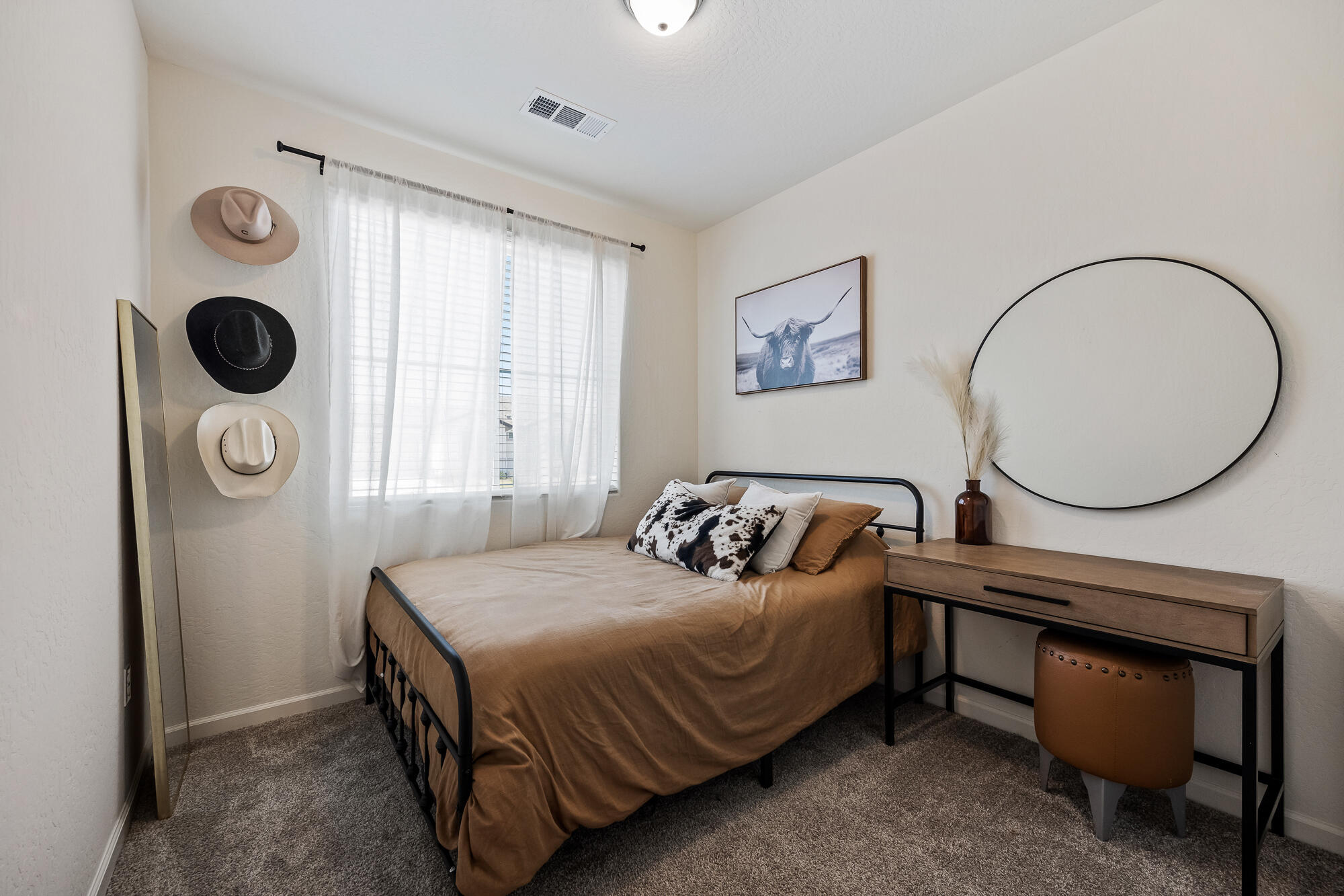 3200 Seymour St, Tulare, CA 93274