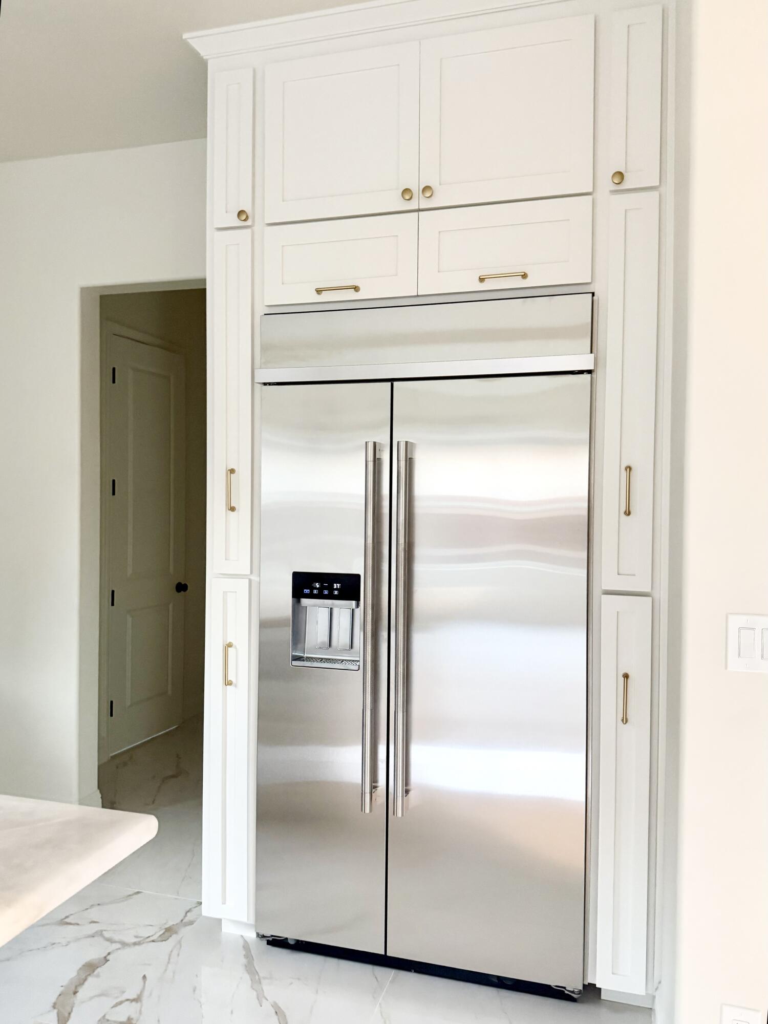 169 Lake Dr, Lemoore, CA 93245