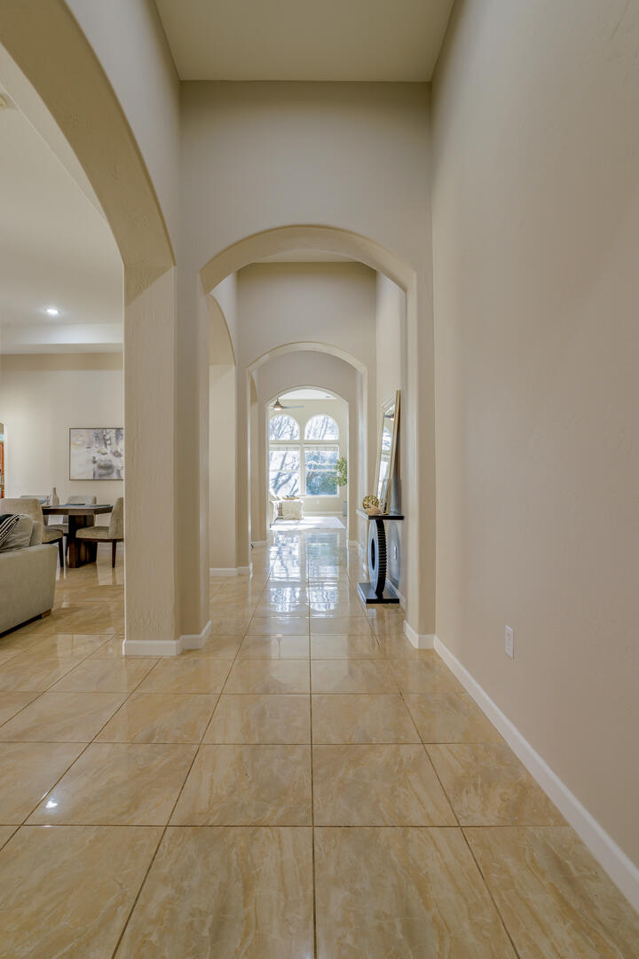 5849 W Buena Vista Ave, Visalia, CA 93291