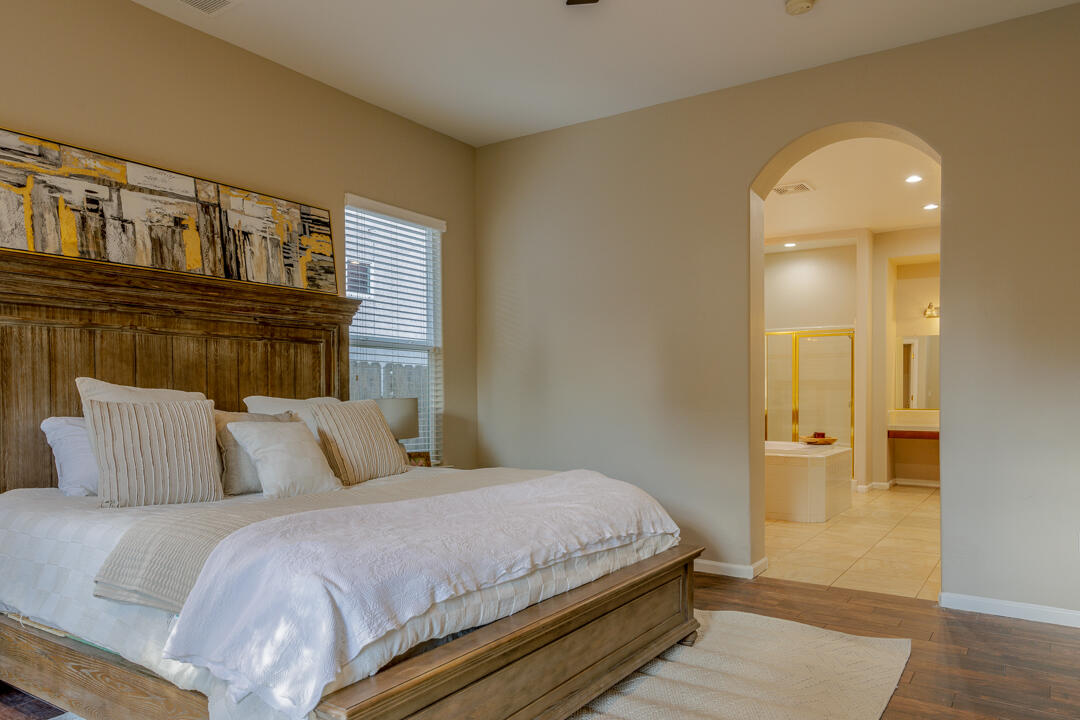 5849 W Buena Vista Ave, Visalia, CA 93291