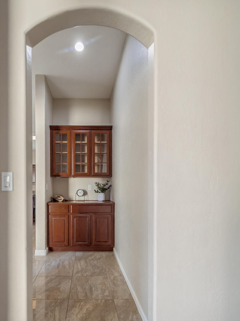 5849 W Buena Vista Ave, Visalia, CA 93291