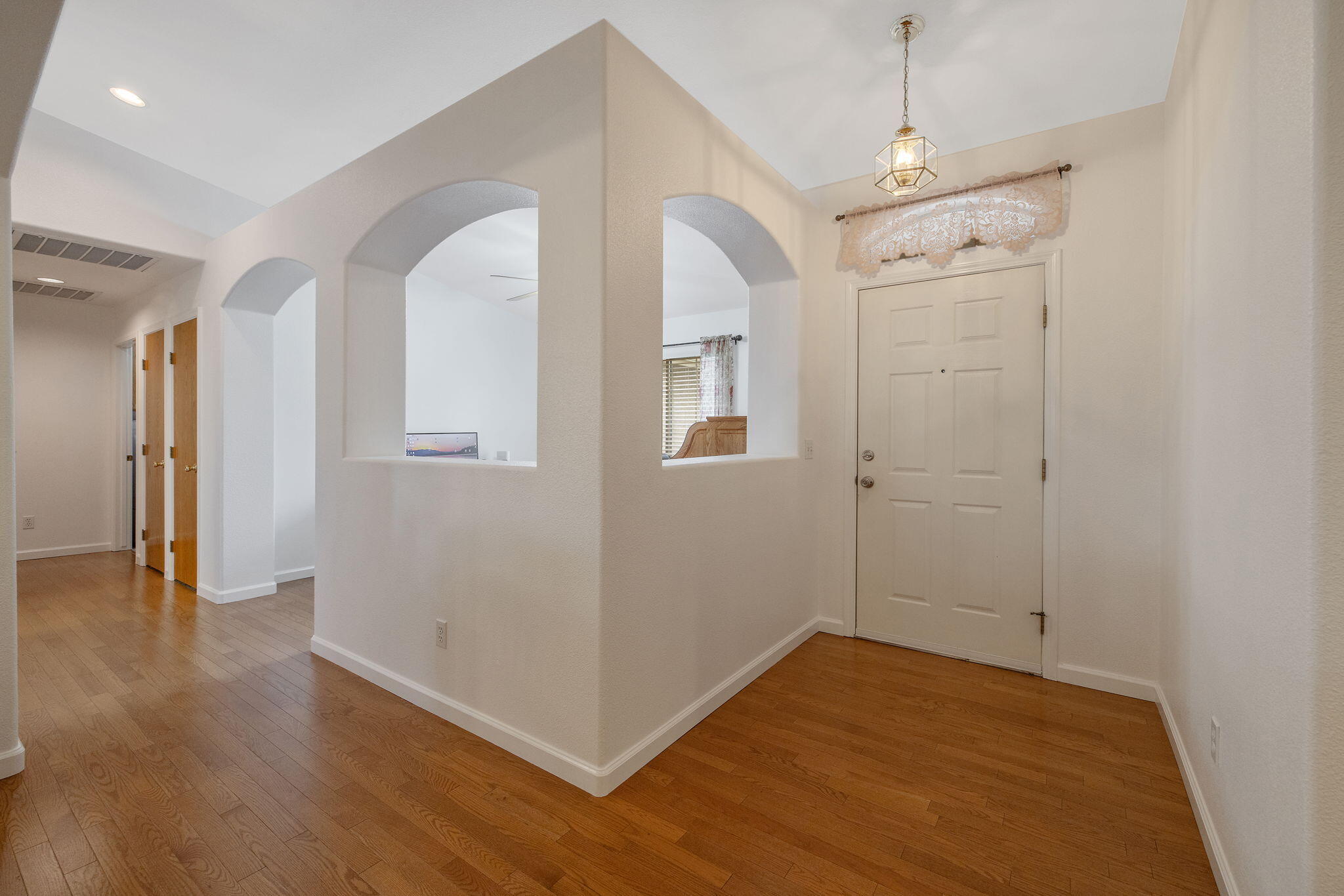 495 Congressional Ct, Tulare, CA 93274