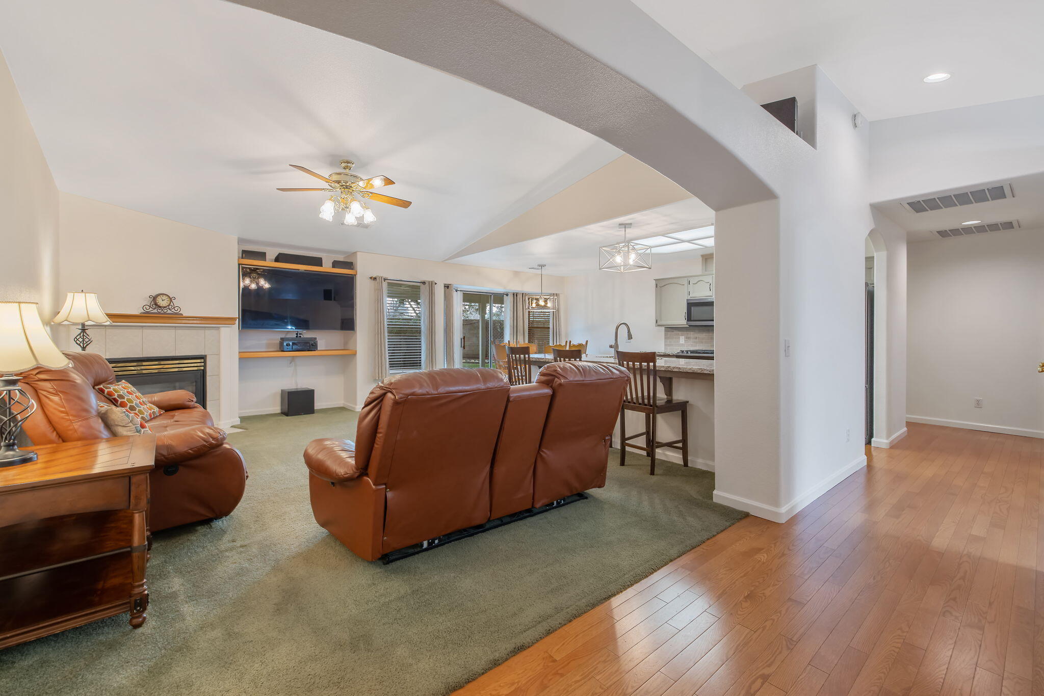 495 Congressional Ct, Tulare, CA 93274