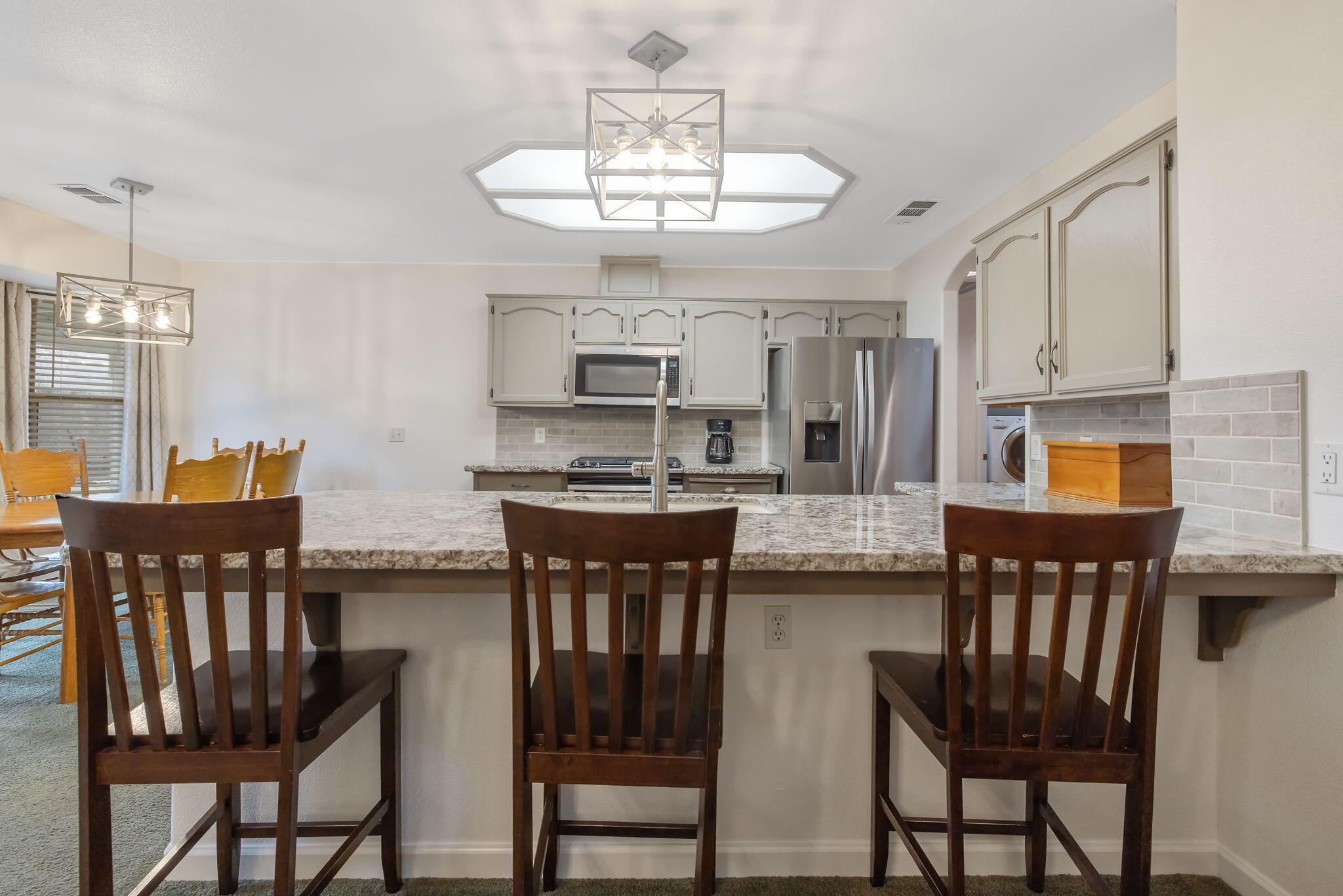 495 Congressional Ct, Tulare, CA 93274