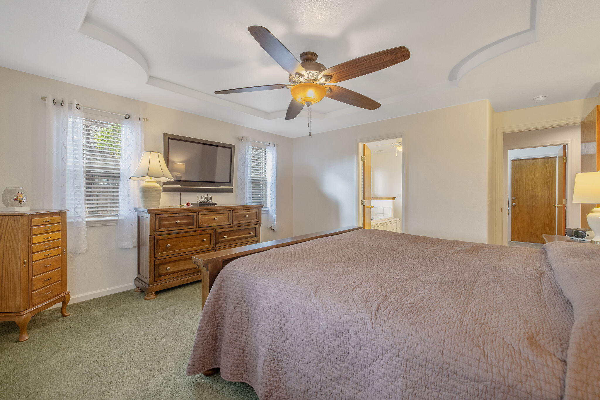 495 Congressional Ct, Tulare, CA 93274