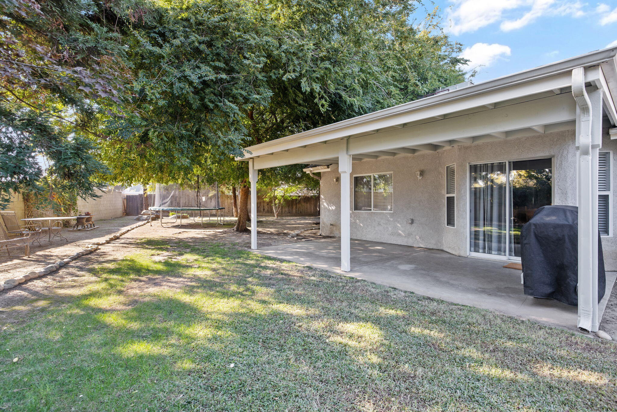 495 Congressional Ct, Tulare, CA 93274