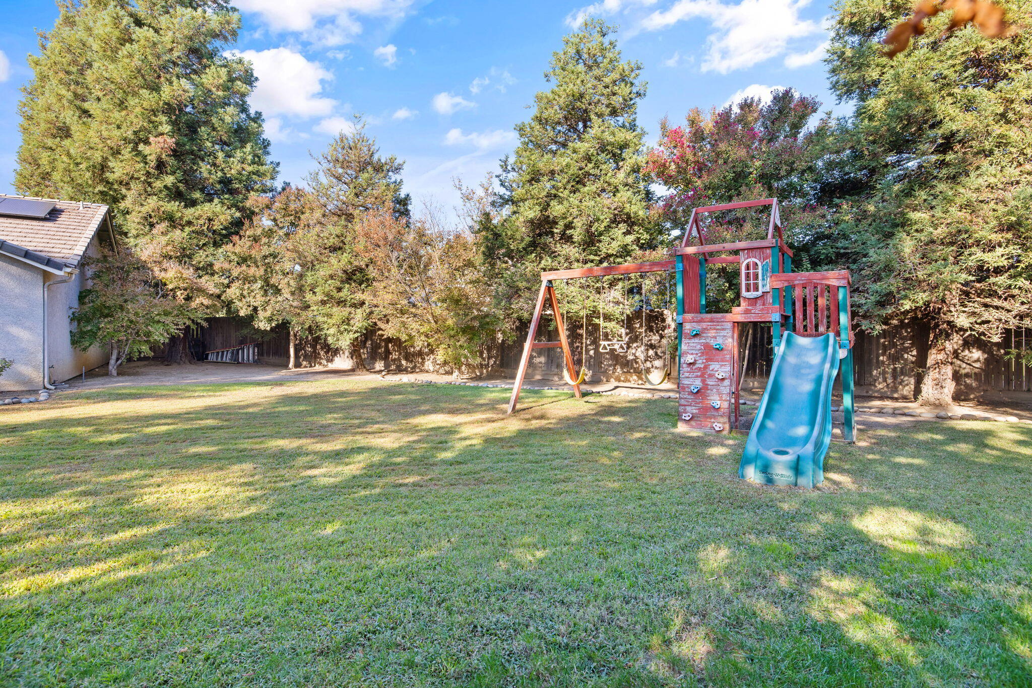 495 Congressional Ct, Tulare, CA 93274