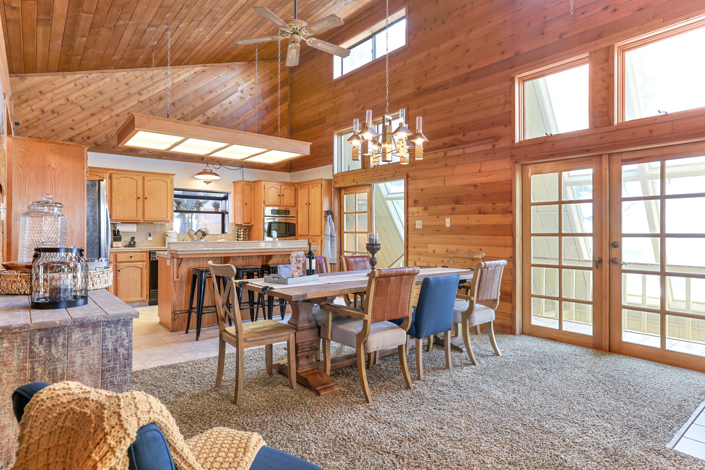 38443 Red Leaf Ln, Shaver Lake, CA 93664