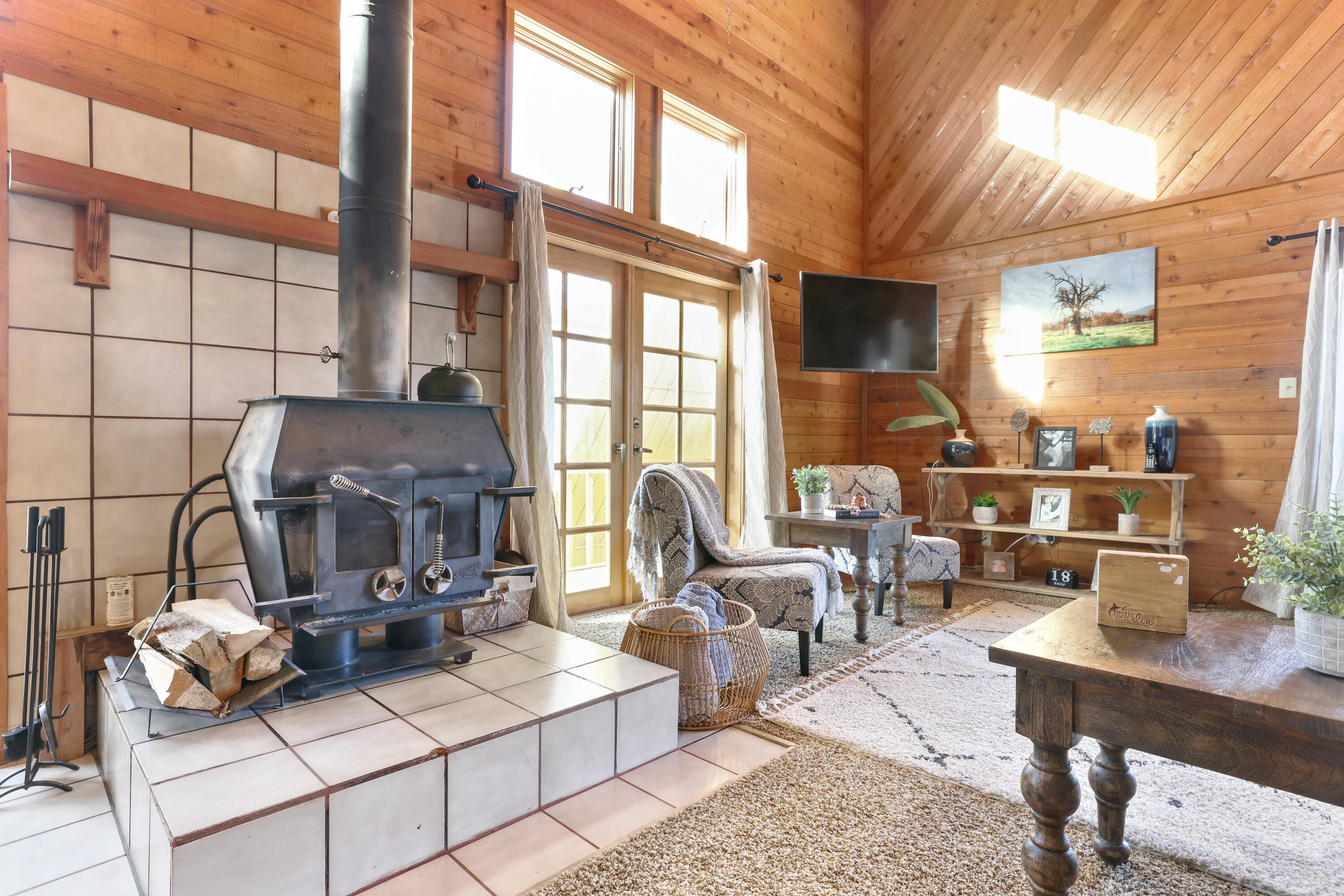 38443 Red Leaf Ln, Shaver Lake, CA 93664