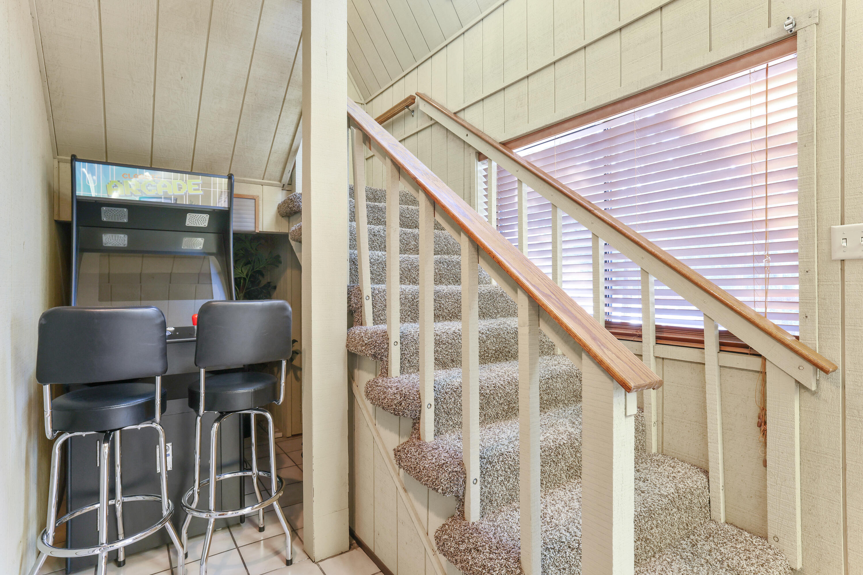 38443 Red Leaf Ln, Shaver Lake, CA 93664