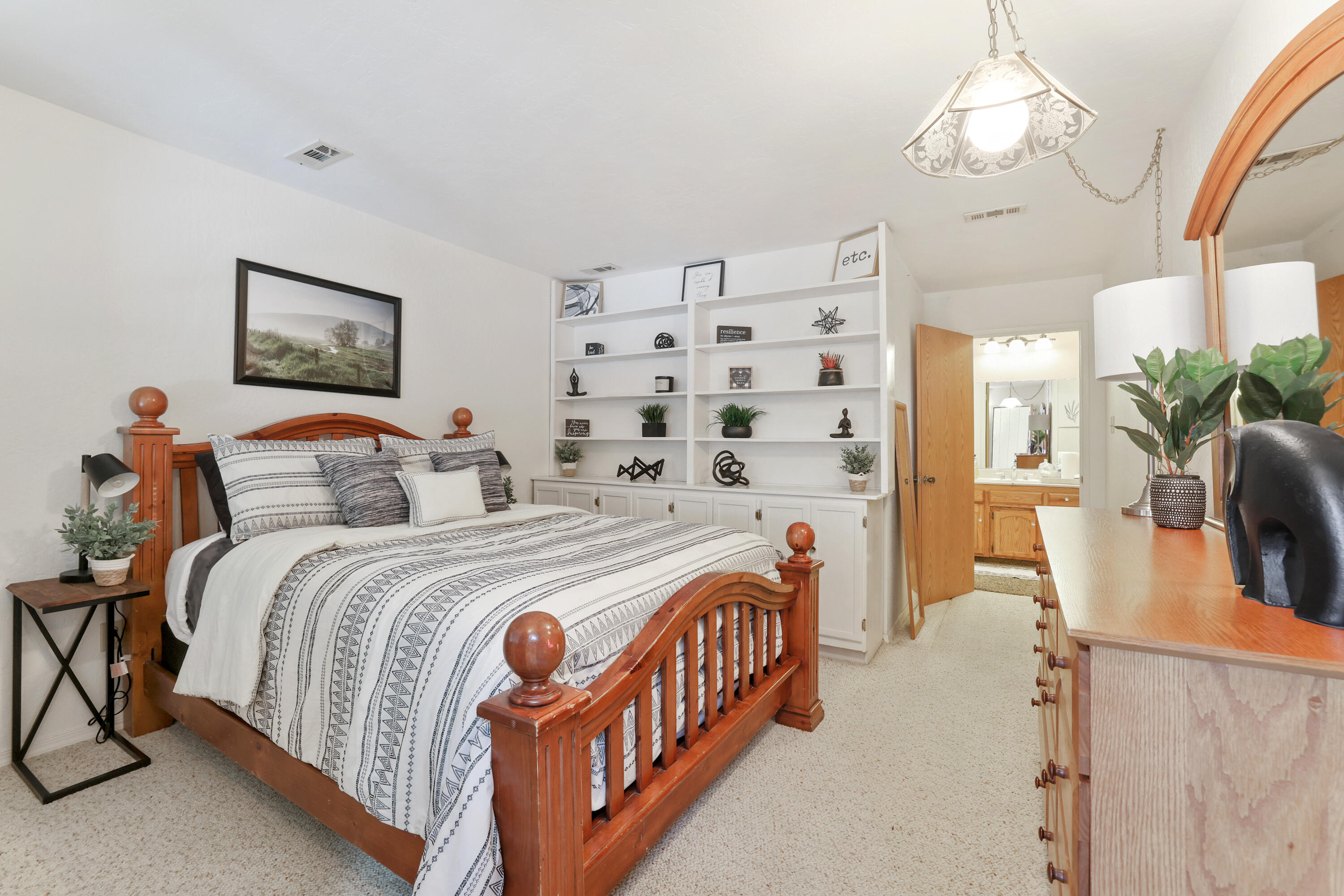 38443 Red Leaf Ln, Shaver Lake, CA 93664