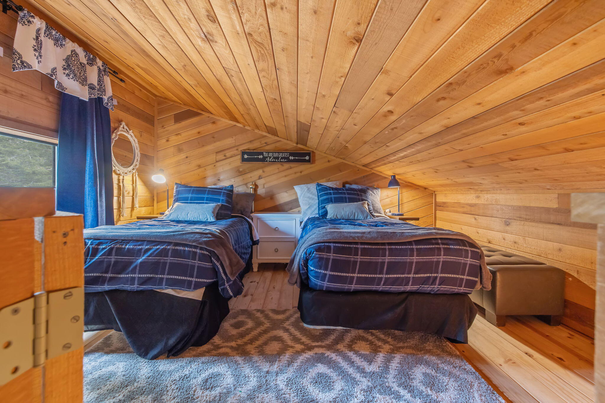 38443 Red Leaf Ln, Shaver Lake, CA 93664