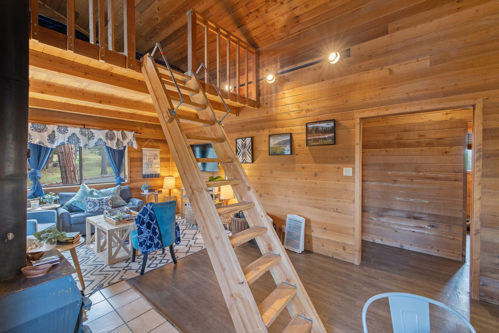 38443 Red Leaf Ln, Shaver Lake, CA 93664