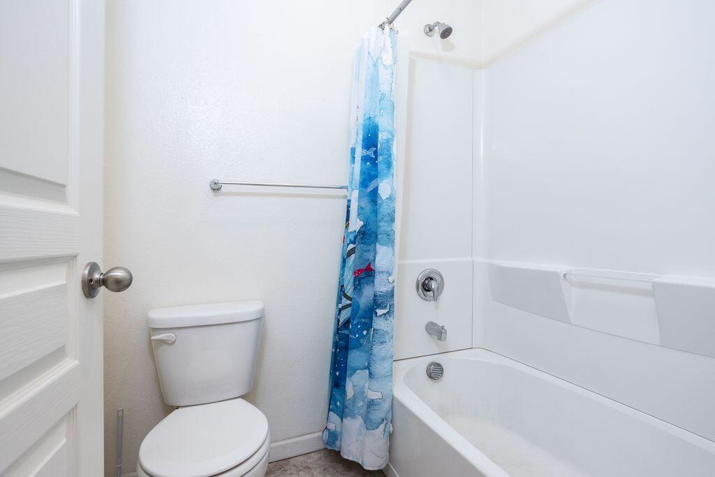 3917 E Myrtle Ave, Visalia, CA 93292