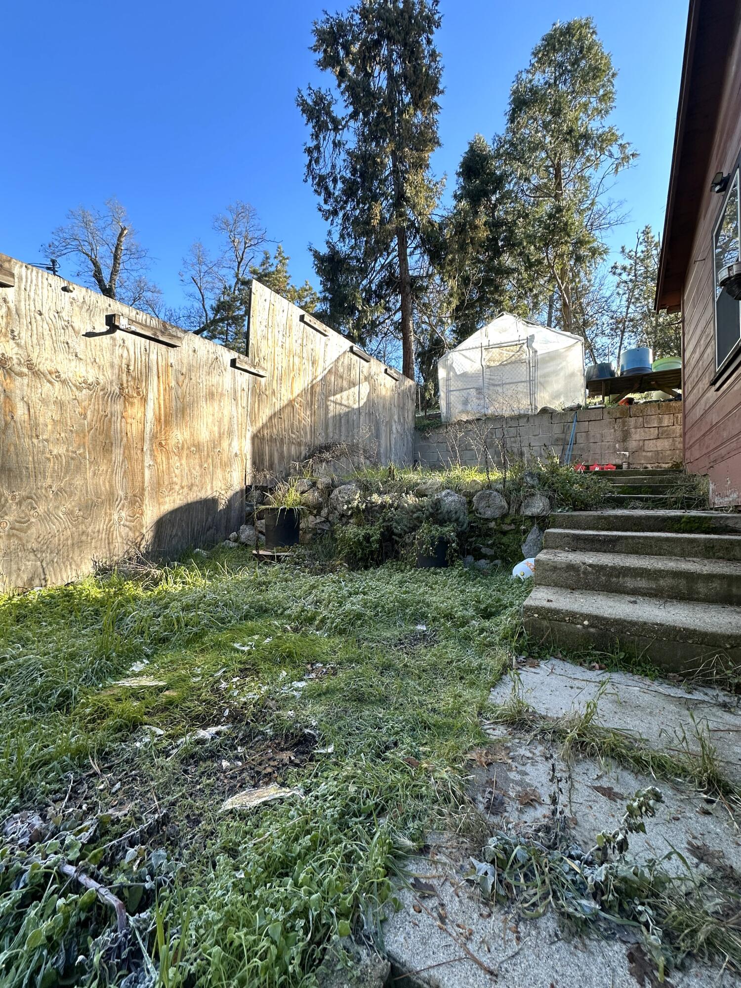 246 Rabbit Foot Trl, California Hot Springs, CA 93207