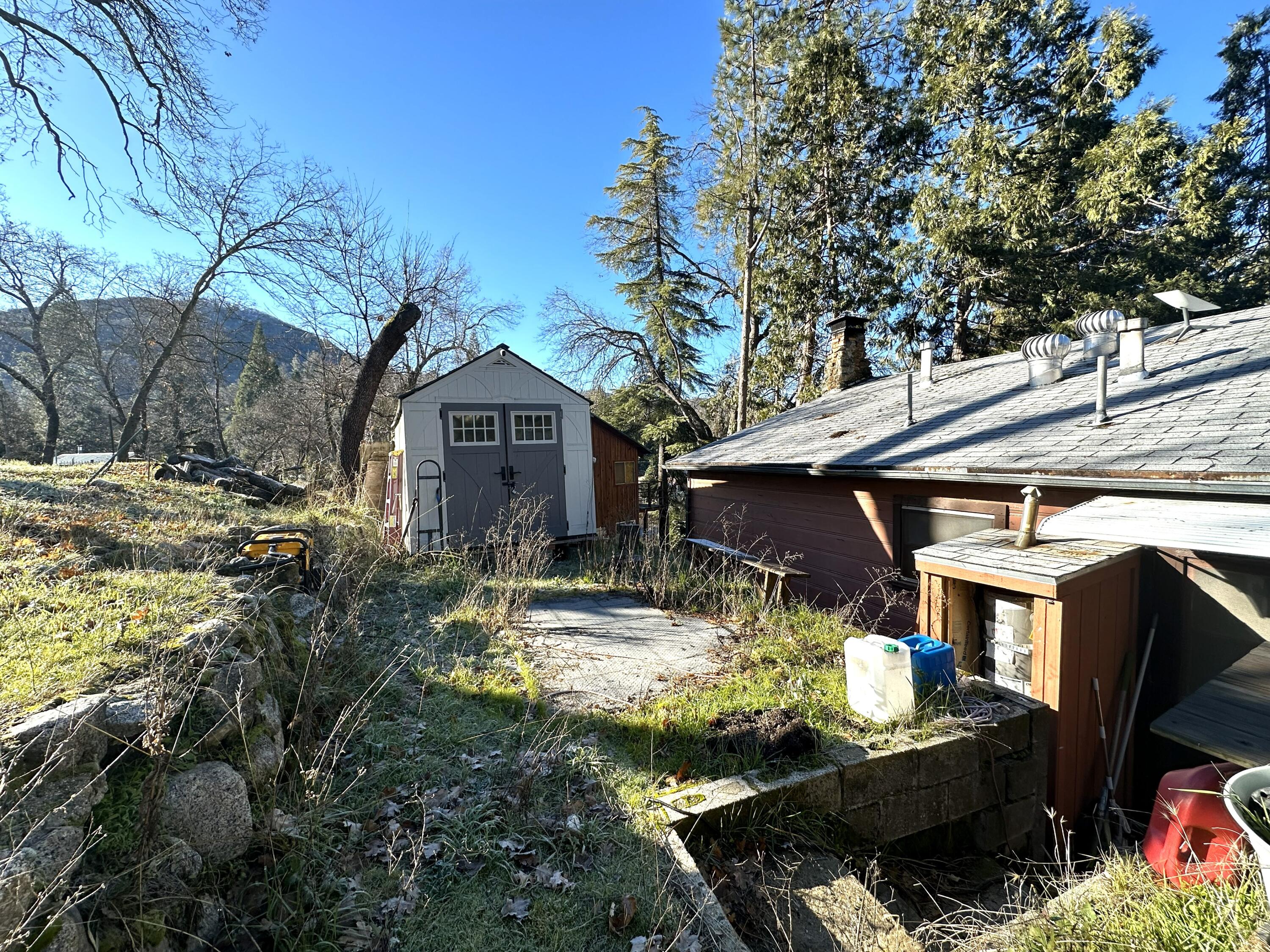 246 Rabbit Foot Trl, California Hot Springs, CA 93207