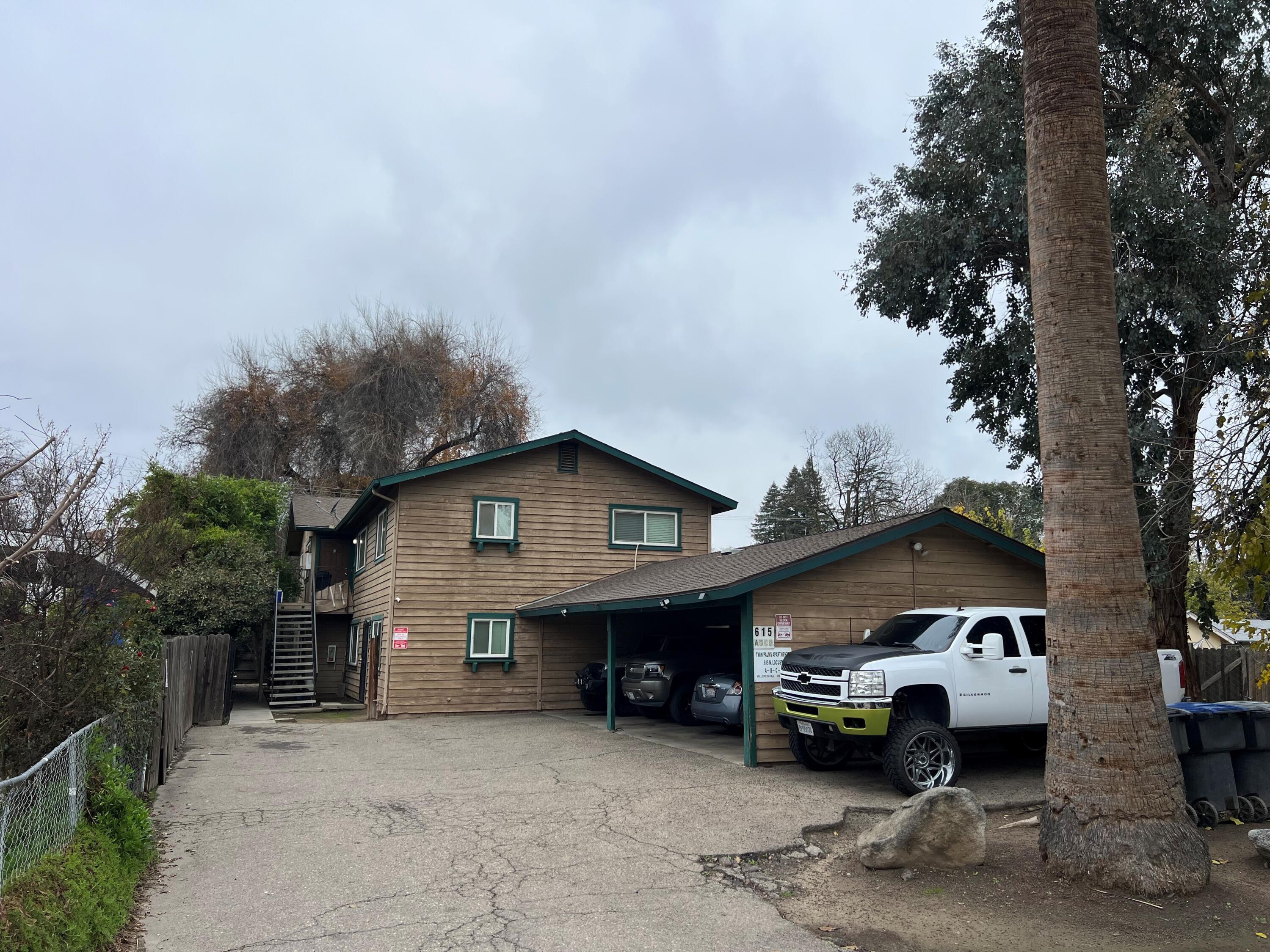 615 N Locust St, Visalia, CA 93291