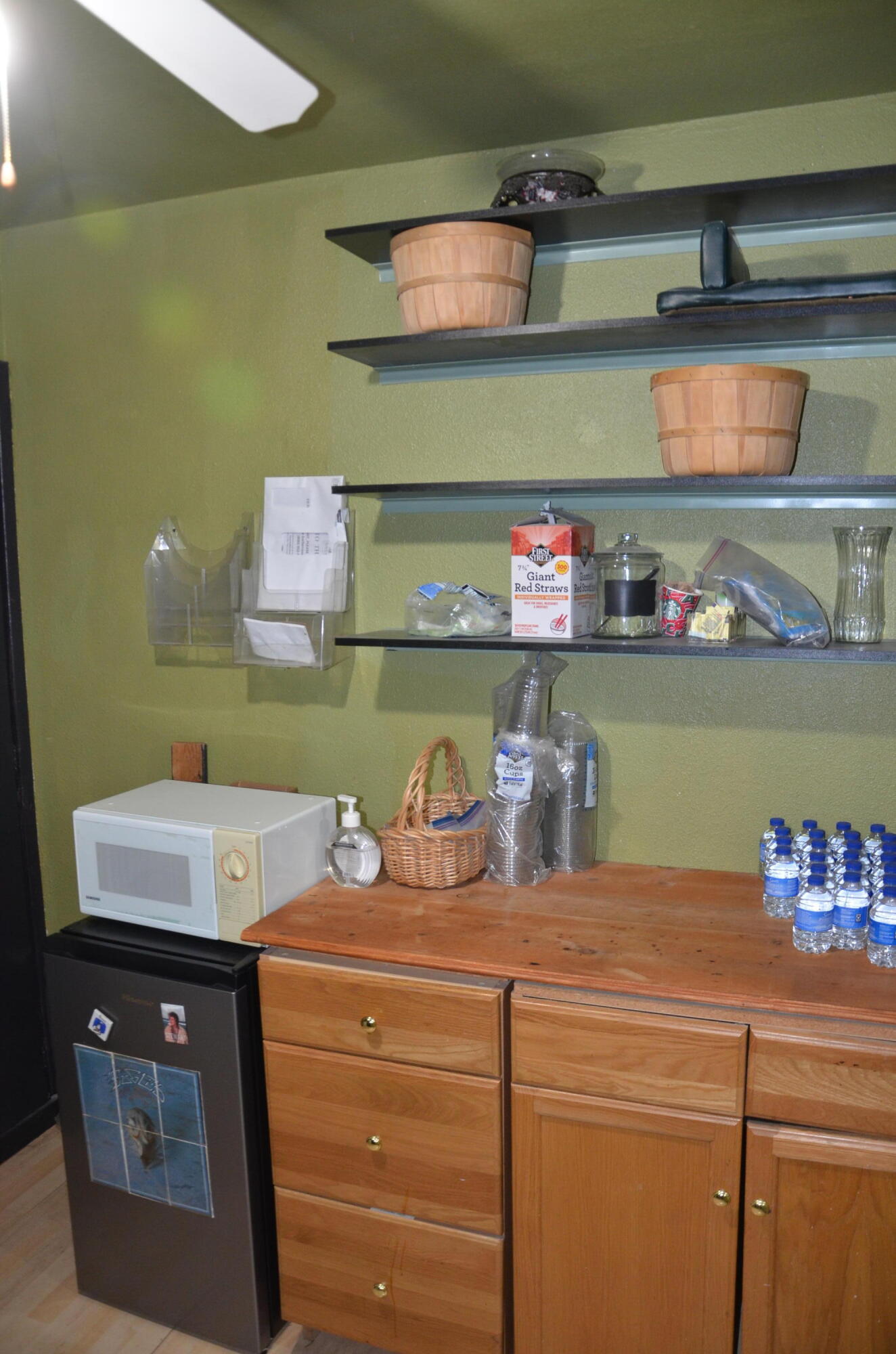 1837 W Sunnyside Ave, Visalia, CA 93277