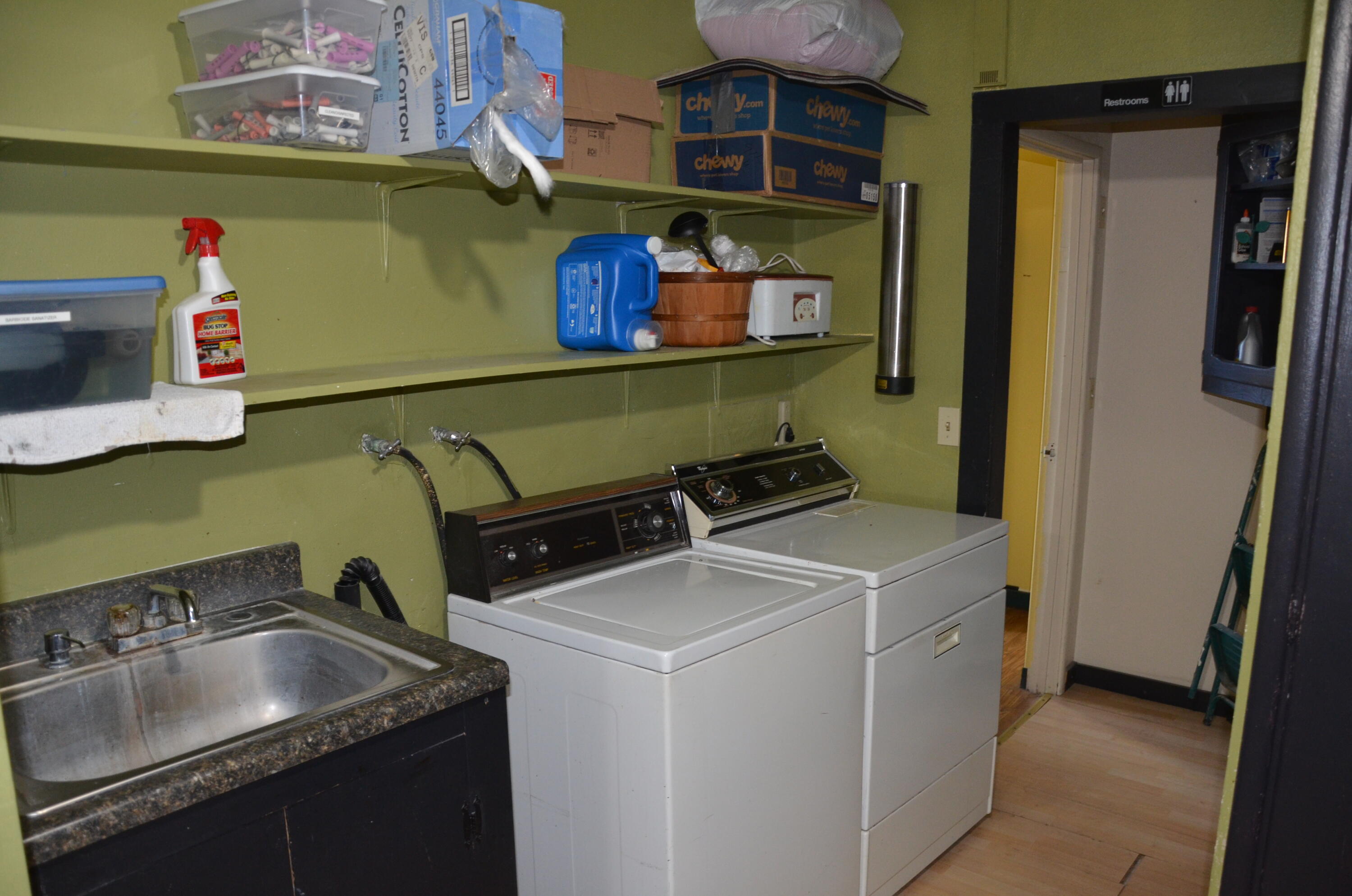 1837 W Sunnyside Ave, Visalia, CA 93277