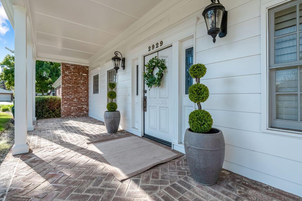 2929 S Church St, Visalia, CA 93277