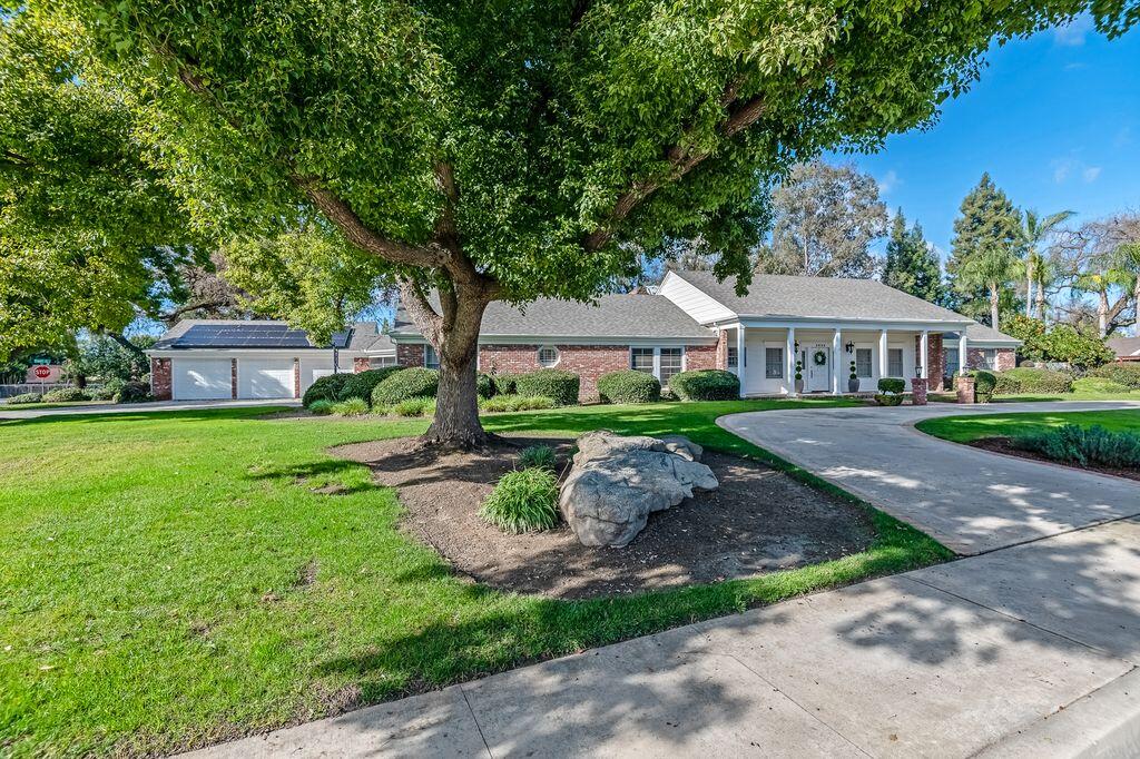 2929 S Church St, Visalia, CA 93277