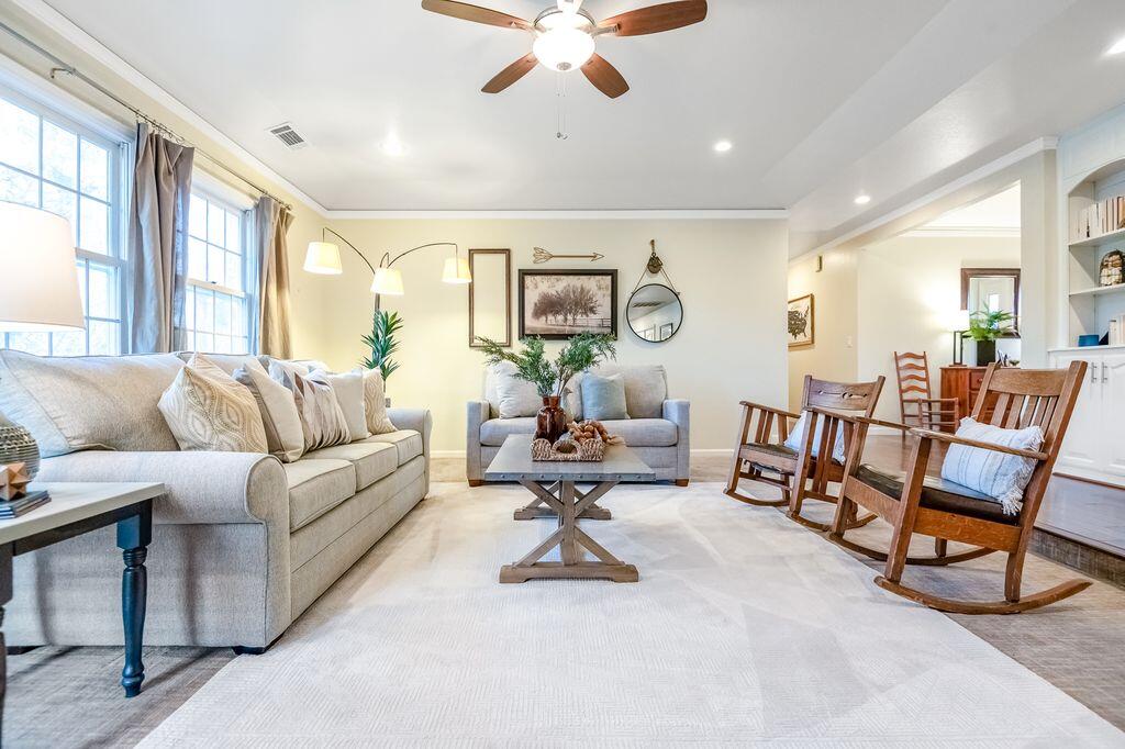 2929 S Church St, Visalia, CA 93277