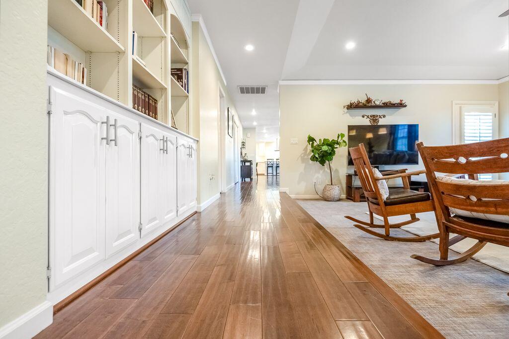 2929 S Church St, Visalia, CA 93277