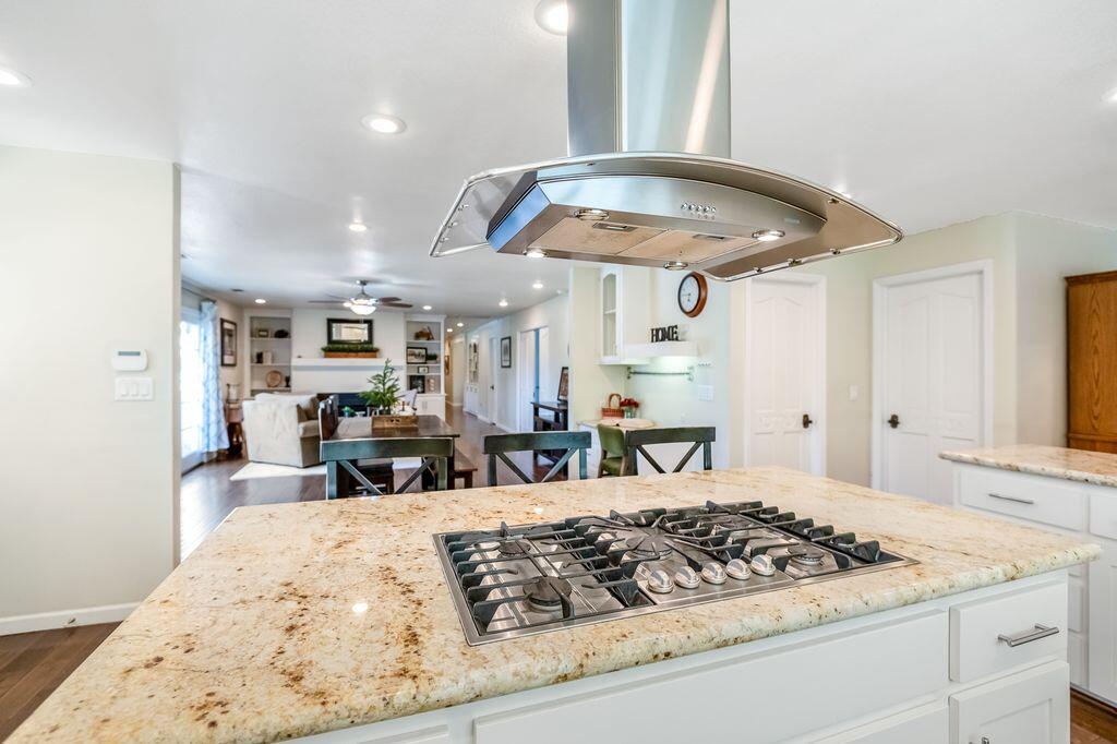 2929 S Church St, Visalia, CA 93277