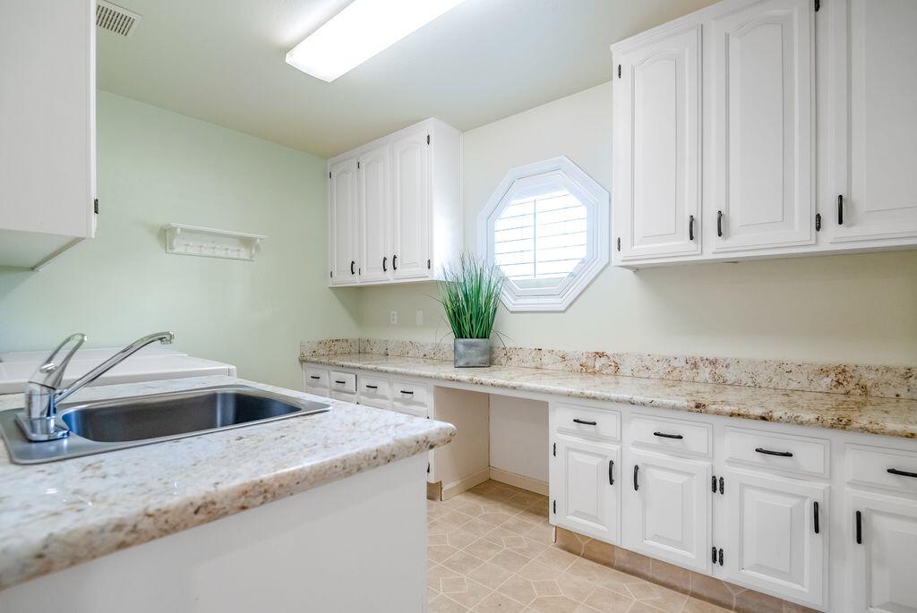 2929 S Church St, Visalia, CA 93277