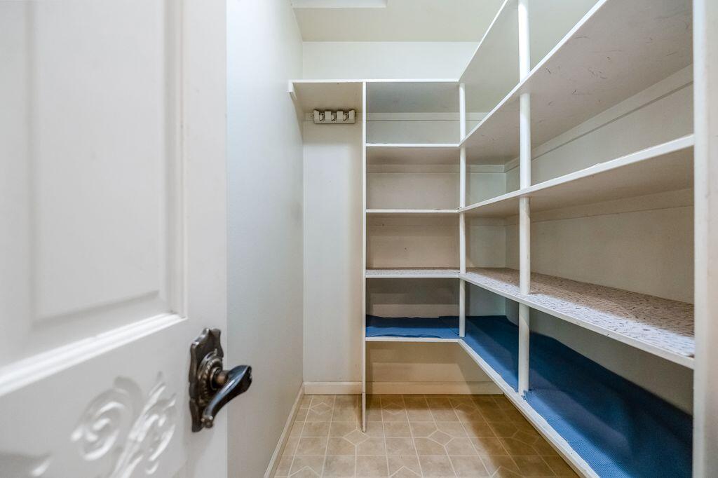 2929 S Church St, Visalia, CA 93277