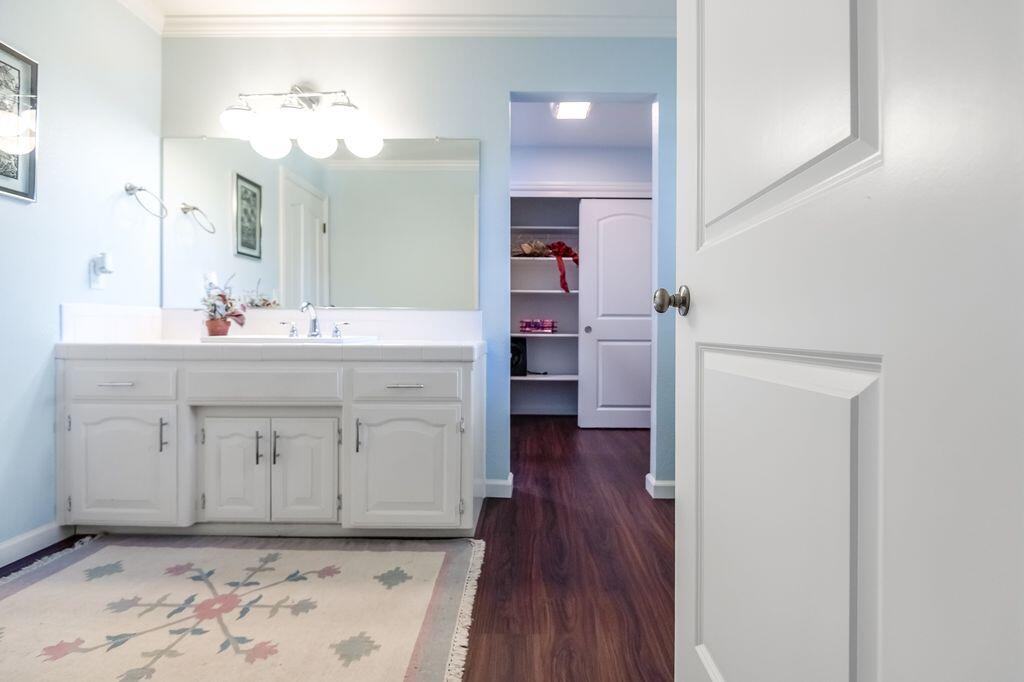 2929 S Church St, Visalia, CA 93277