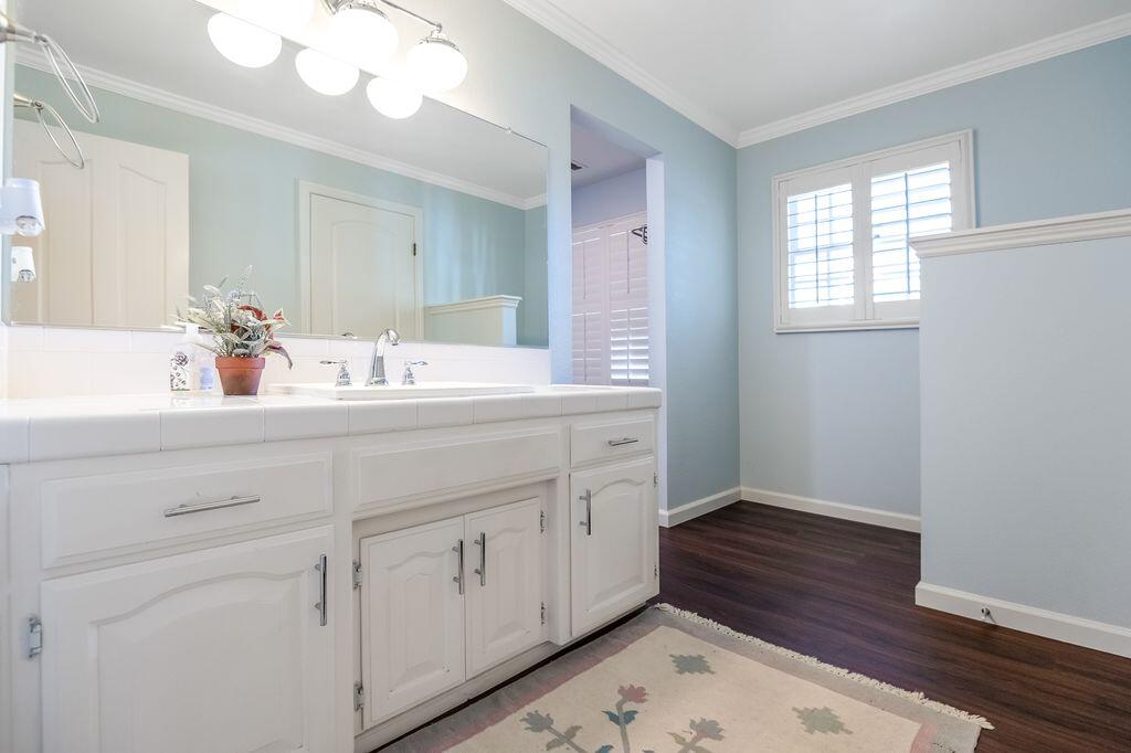 2929 S Church St, Visalia, CA 93277