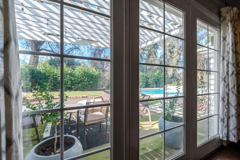 2929 S Church St, Visalia, CA 93277