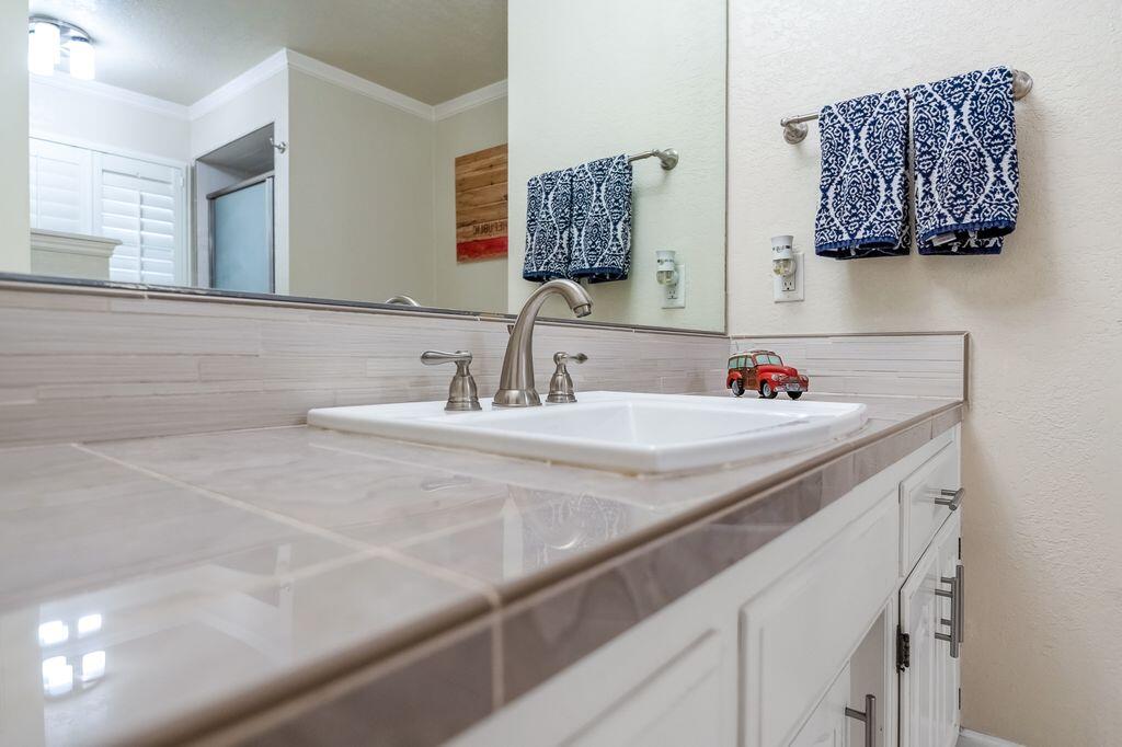 2929 S Church St, Visalia, CA 93277