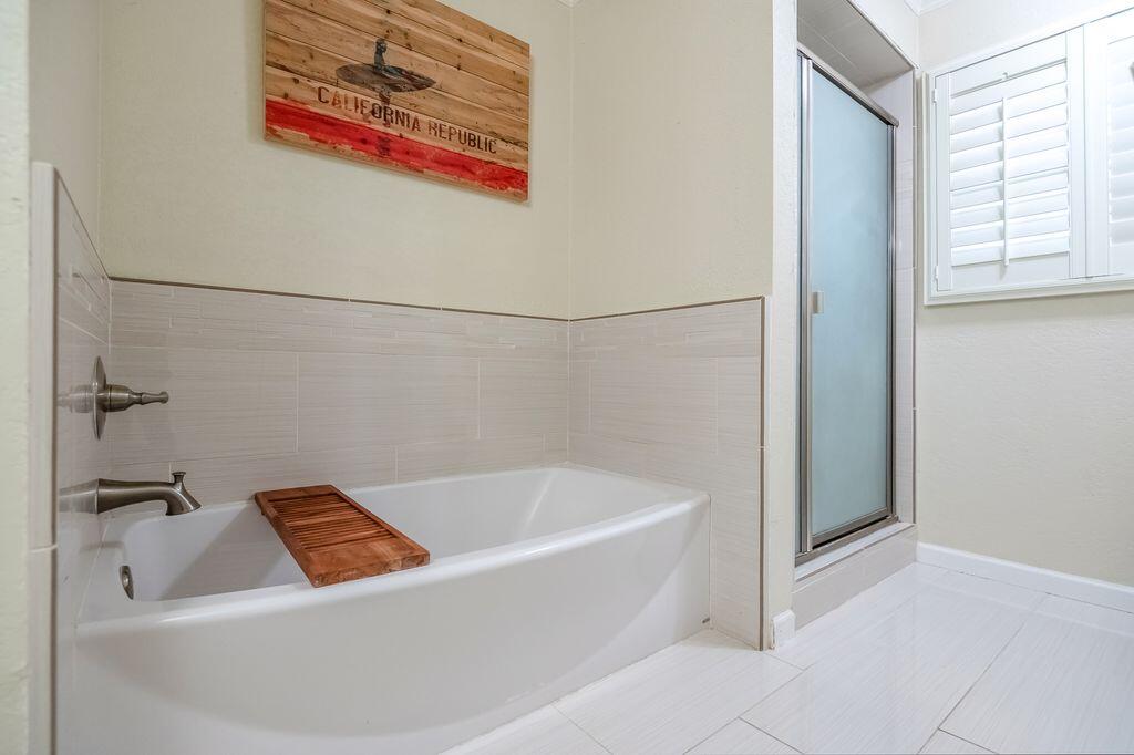 2929 S Church St, Visalia, CA 93277