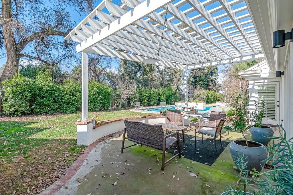 2929 S Church St, Visalia, CA 93277