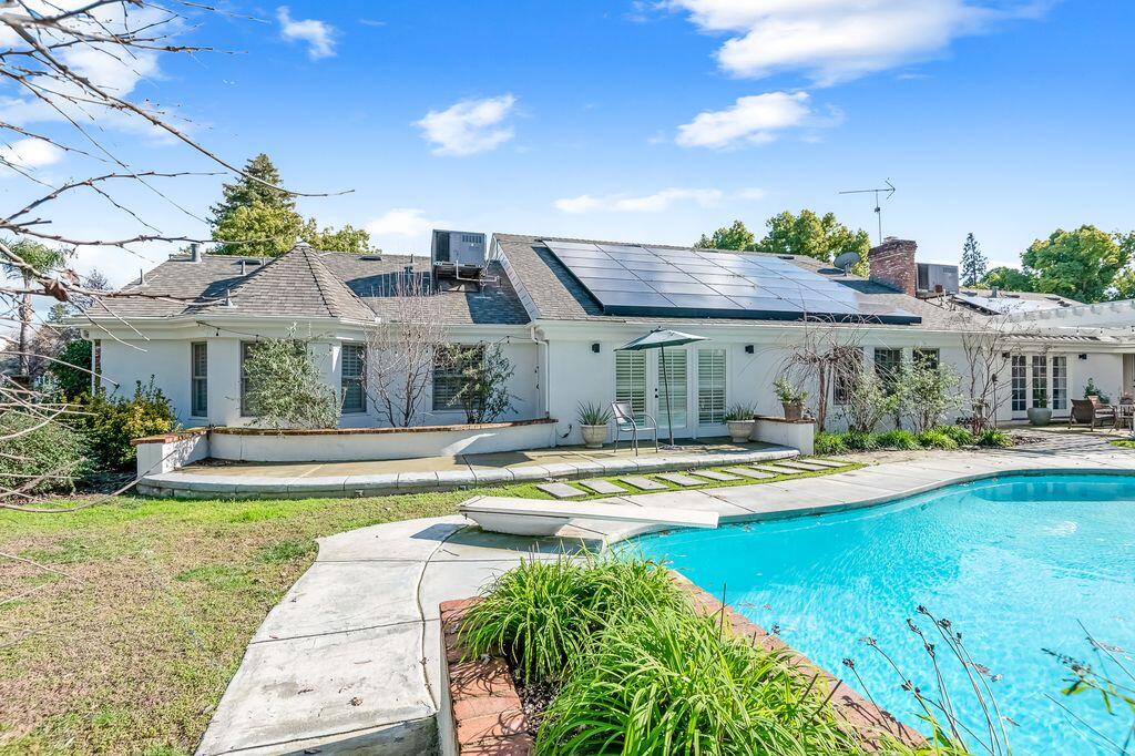 2929 S Church St, Visalia, CA 93277