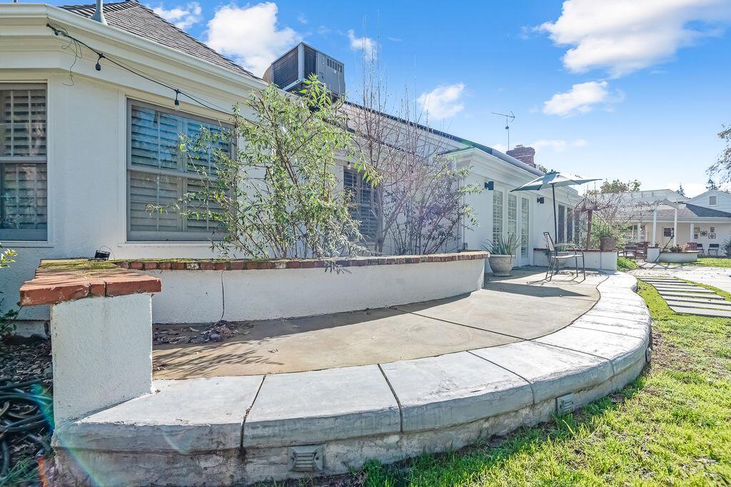 2929 S Church St, Visalia, CA 93277