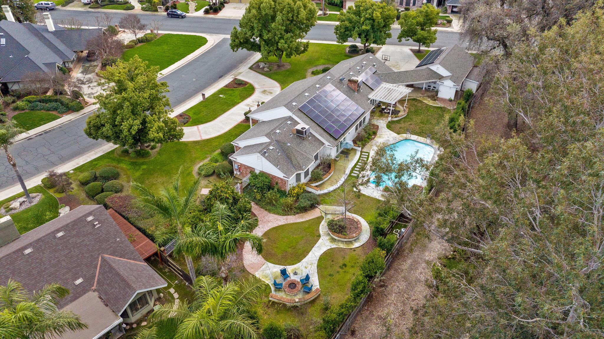 2929 S Church St, Visalia, CA 93277