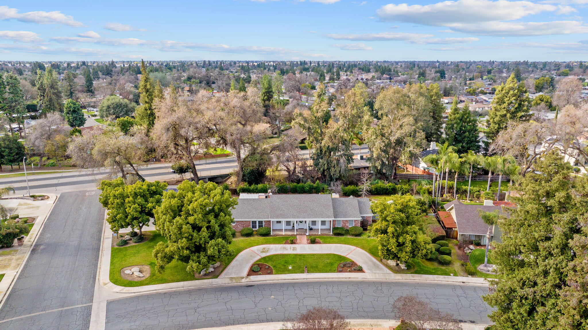 2929 S Church St, Visalia, CA 93277